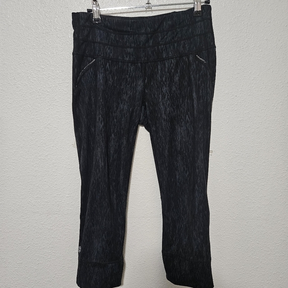 Athleta cropped leggings size small camo greys size small - Picture 1 of 12